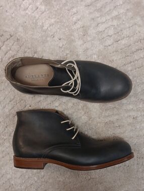 Adelante Men’s Black Leather Chukka Boots with Contrast Brown Welt